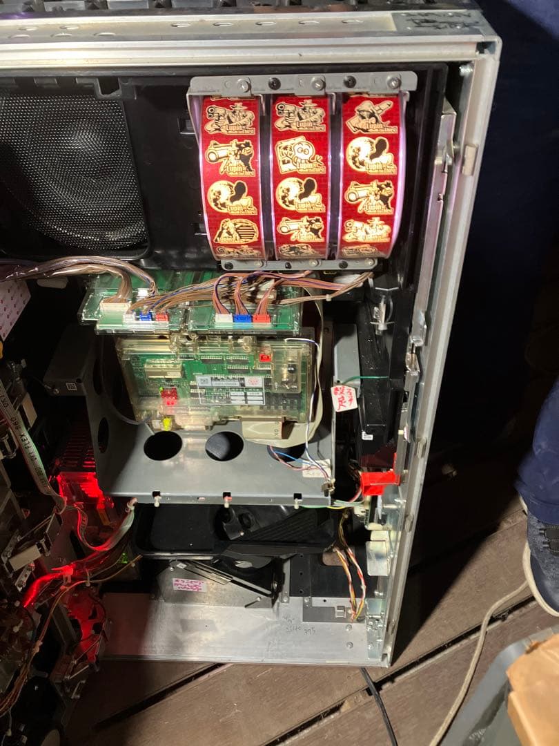 パチスロ実機　　ルパンロイヤル