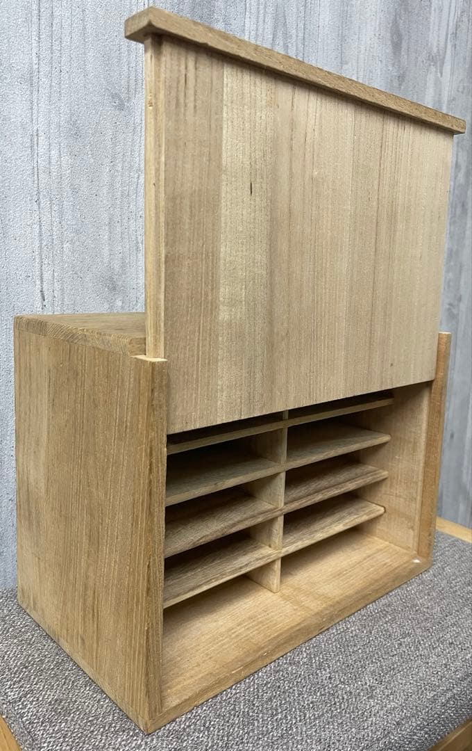 尾形乾山の「色絵十二か月歌絵皿」12枚セット