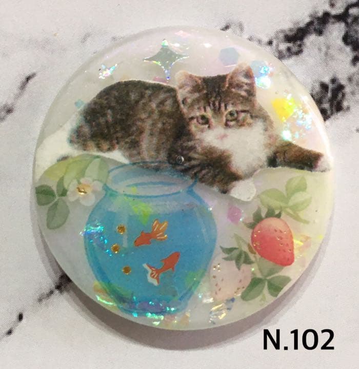 レジンヘアゴム、金魚鉢いちご猫ちゃん・再販不可