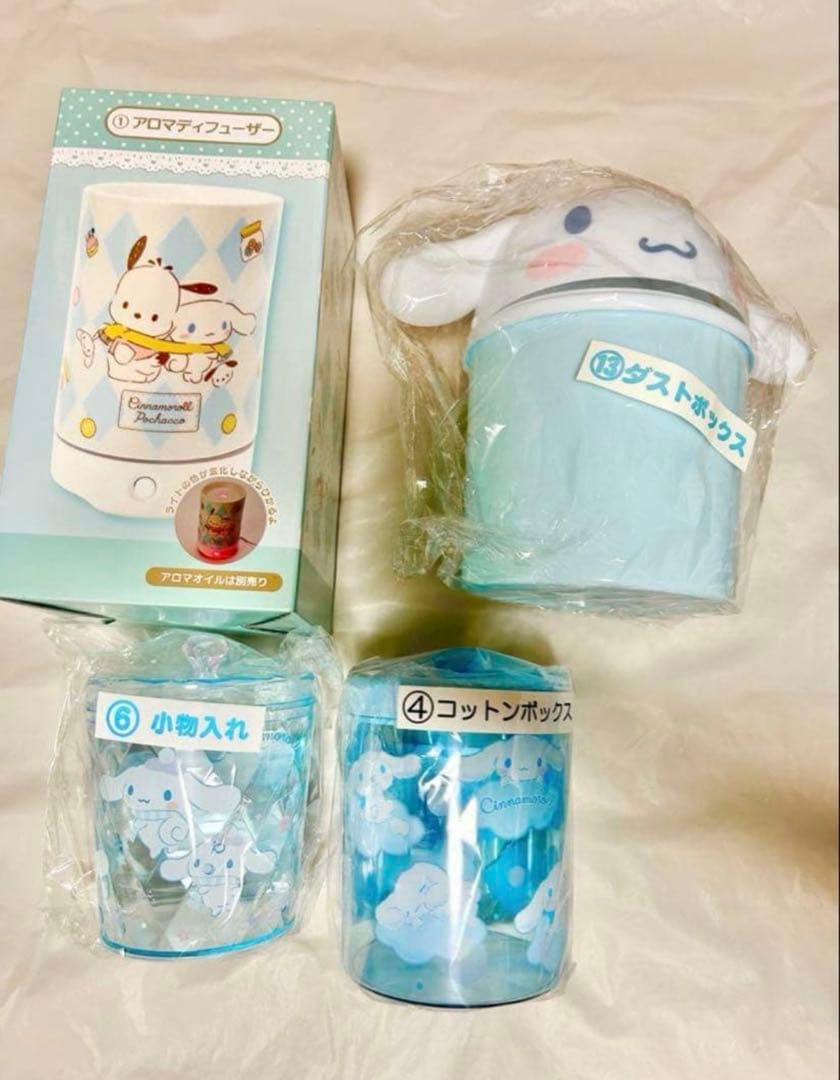 シナモンロール くじ 肩ズン カード、シール 他 50枚以上