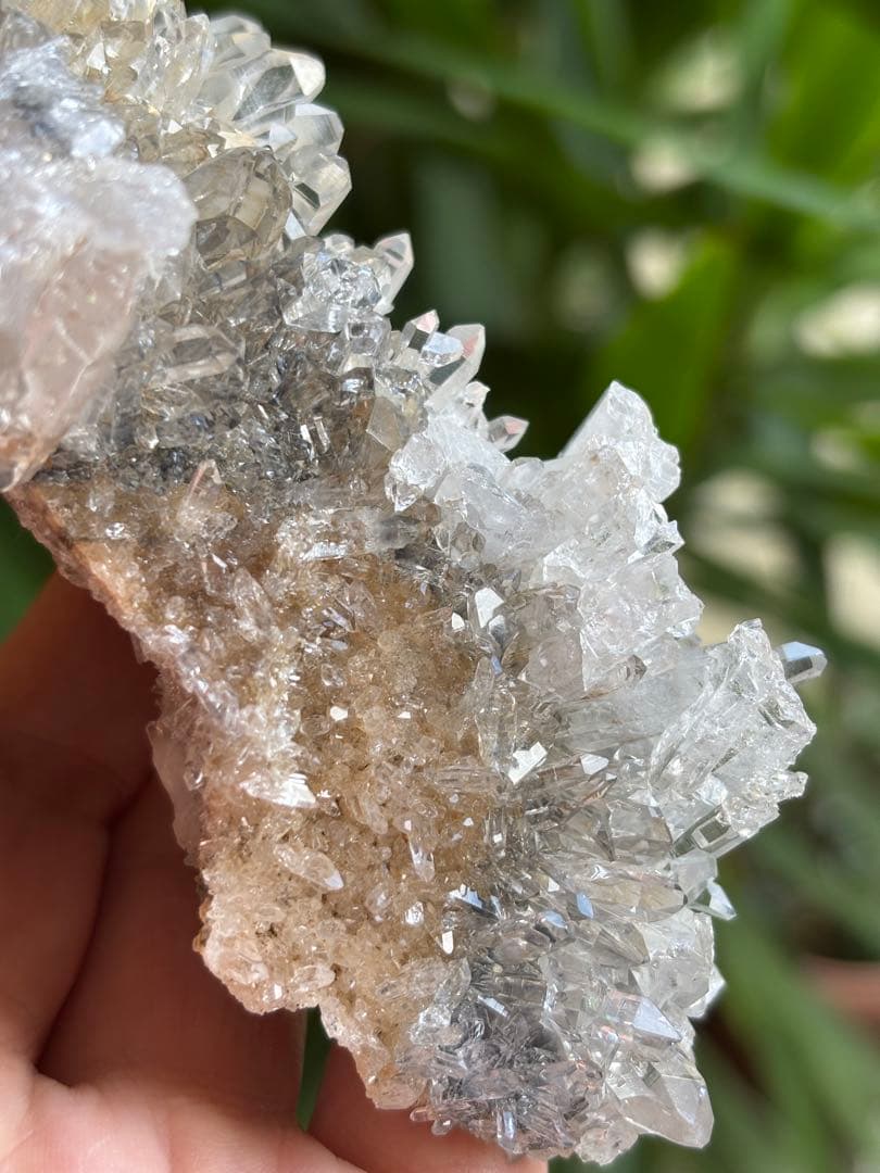 中国四川省　金口河水晶クラスター　菊花水晶　211g もう出てこない　天然石