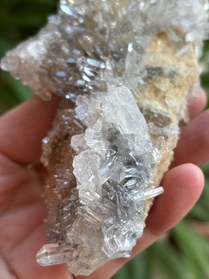 中国四川省　金口河水晶クラスター　菊花水晶　211g もう出てこない　天然石