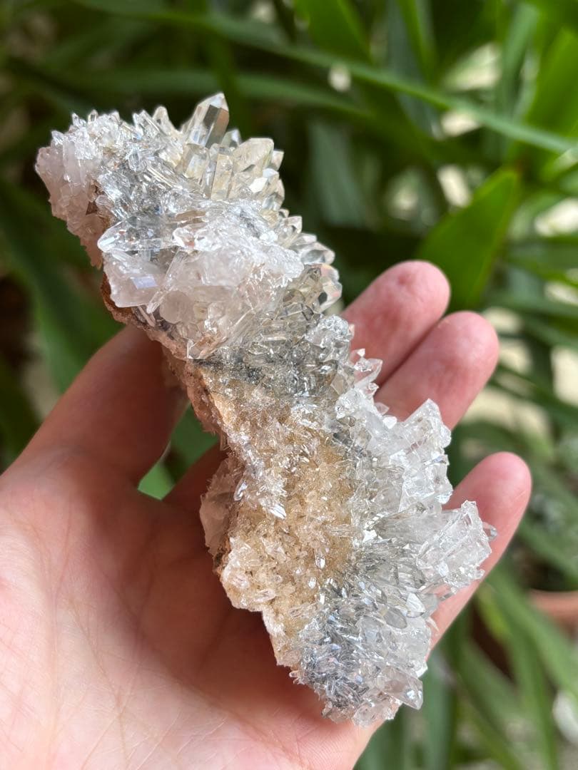 中国四川省　金口河水晶クラスター　菊花水晶　211g もう出てこない　天然石