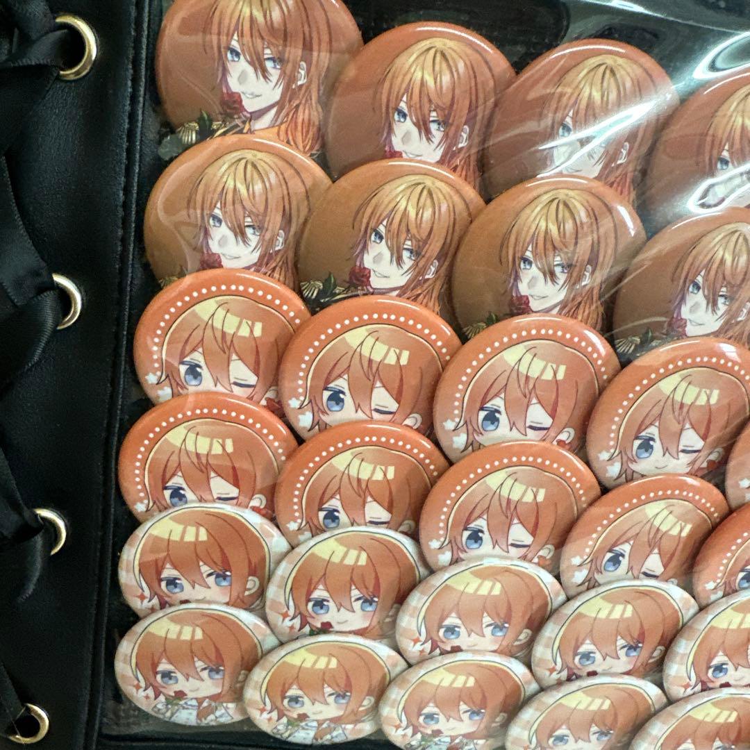 うたプリ缶バッジ48個つき痛バッグ - メルカリ