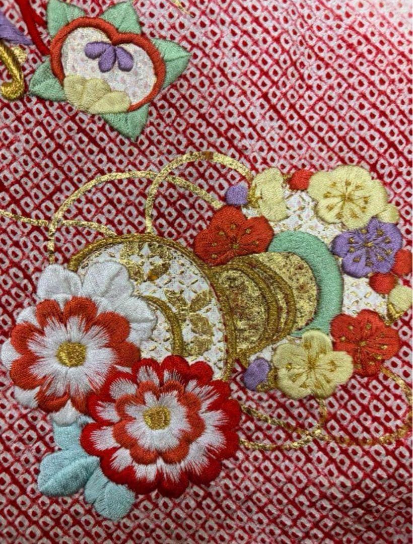 七五三　四ツ身女の子着物　正絹　仮絵羽　艶やか黄色　豪華絞り　刺繍　御所車