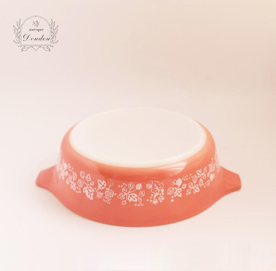 Old Pyrex ピンク グーズベリー キャセロール ガラス蓋付き