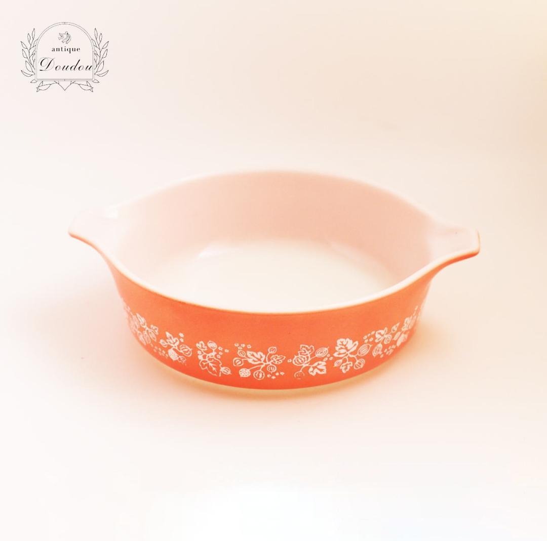 Old Pyrex ピンク グーズベリー キャセロール ガラス蓋付き