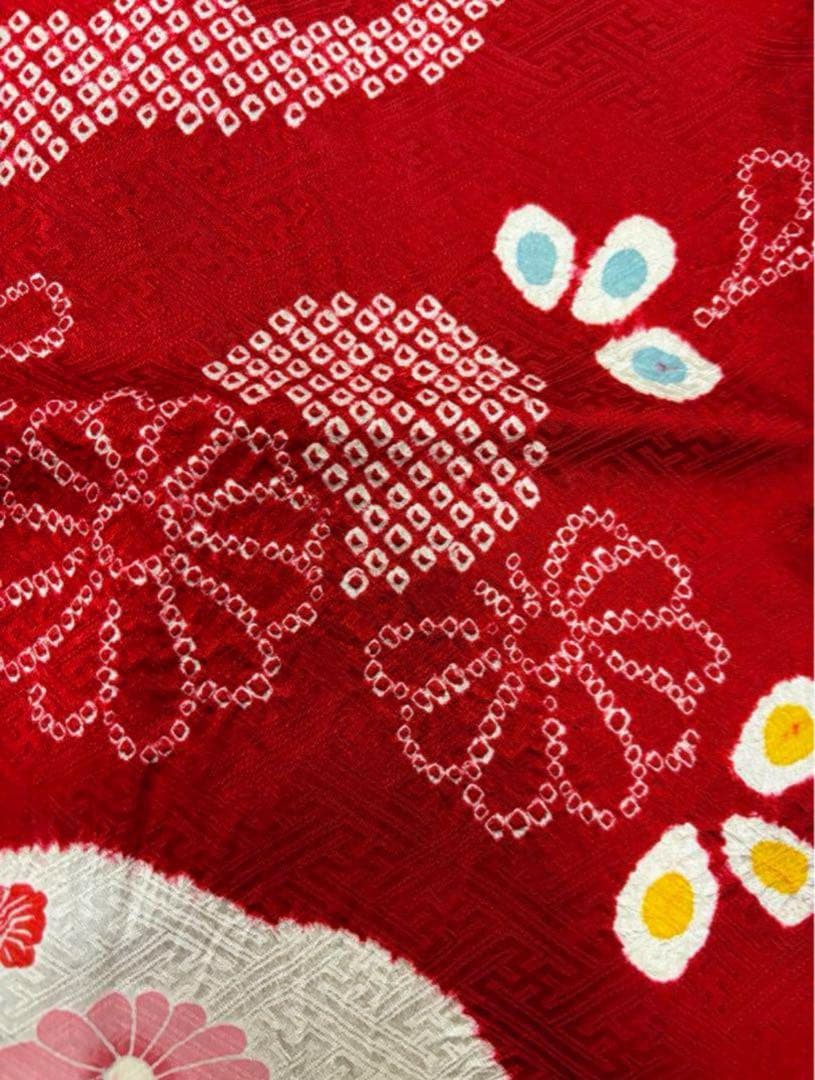 七五三　三ツ身女の子着物　正絹　仮絵羽　赤　豪華絞り　可愛い手毬柄　梅　鈴