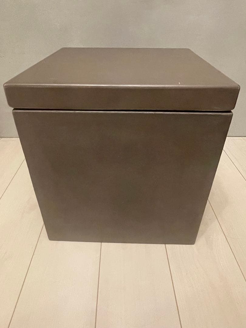 FLYING table モーダ・エン・カーサ　フライングテーブル