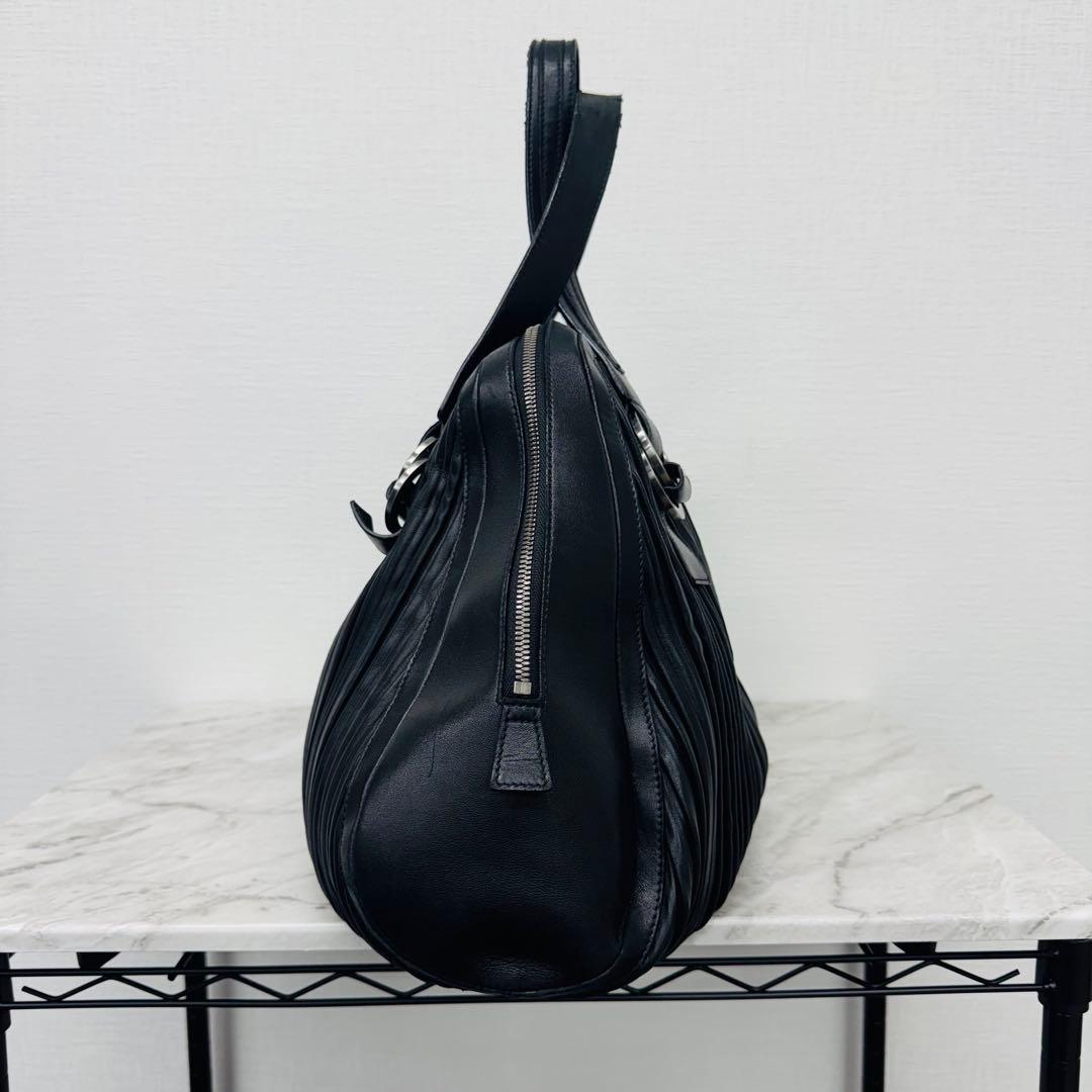 ✨BVLGARI✨ブルガリ✨ハンドバッグ✨ブラック✨レザー✨ハンドバッグ✨