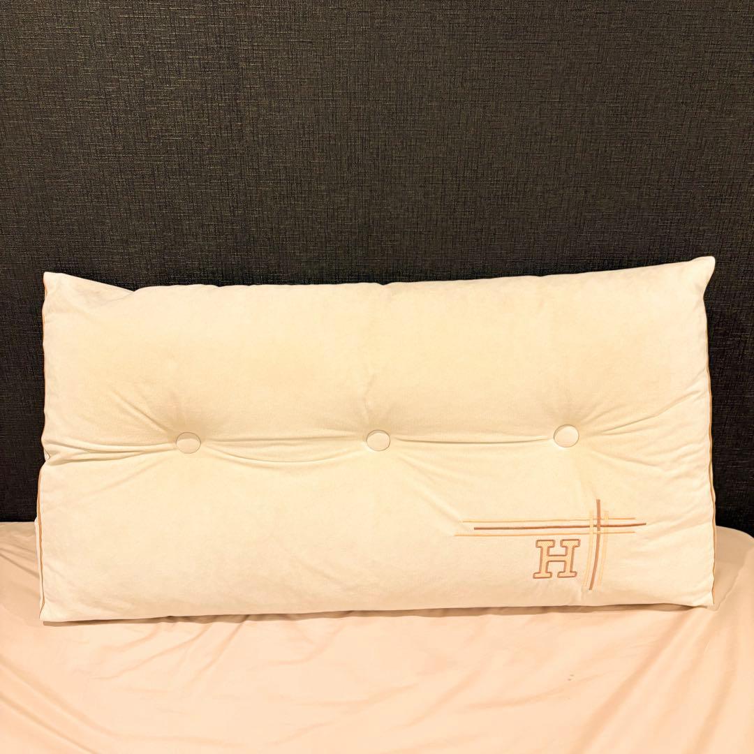 【muse 】ロイヤル ベッドサイドクッション