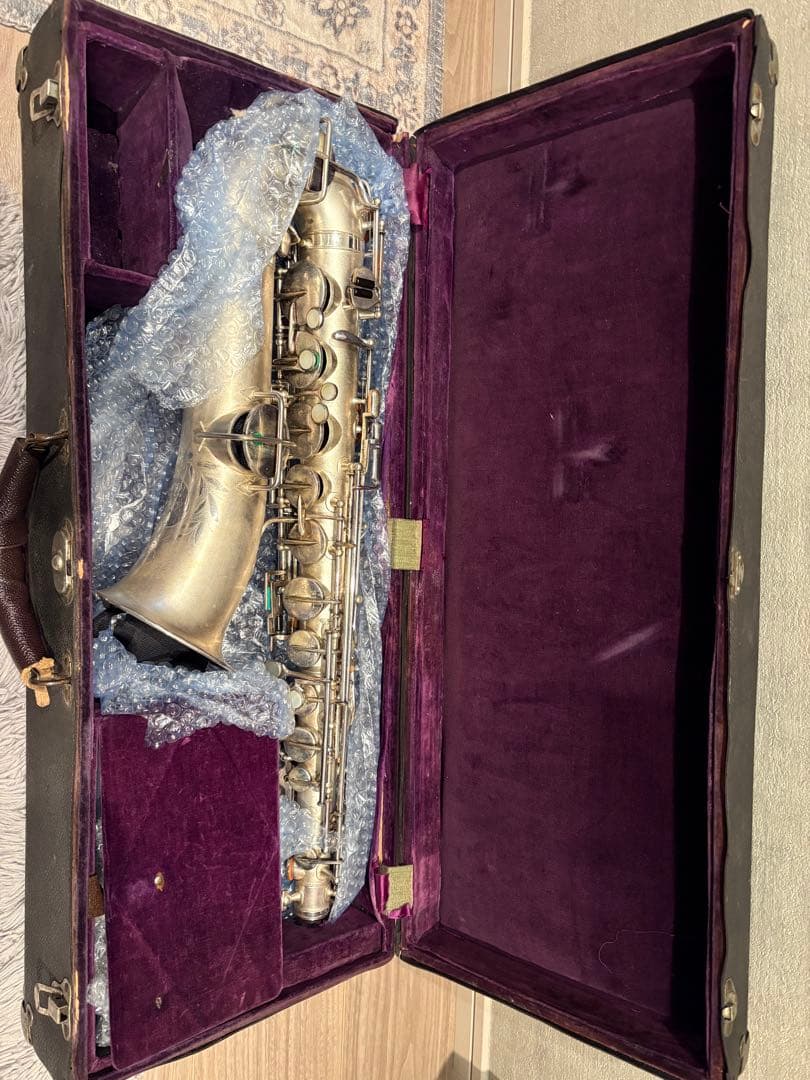 C Melodyサックス サテンシルバー仕上げ インナーゴールELKHART - メルカリ