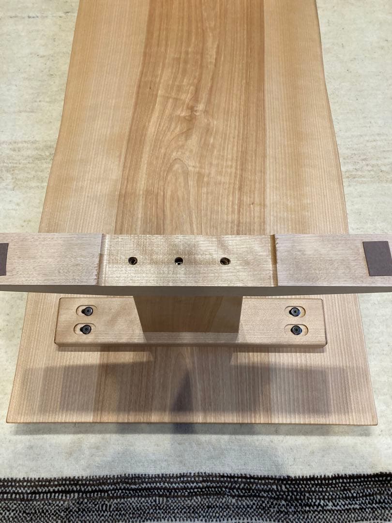 値下げ中　未使用　カバ桜　一枚板　座卓　テーブル　机　綺麗