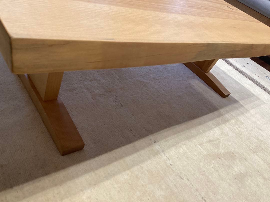 値下げ中　未使用　カバ桜　一枚板　座卓　テーブル　机　綺麗