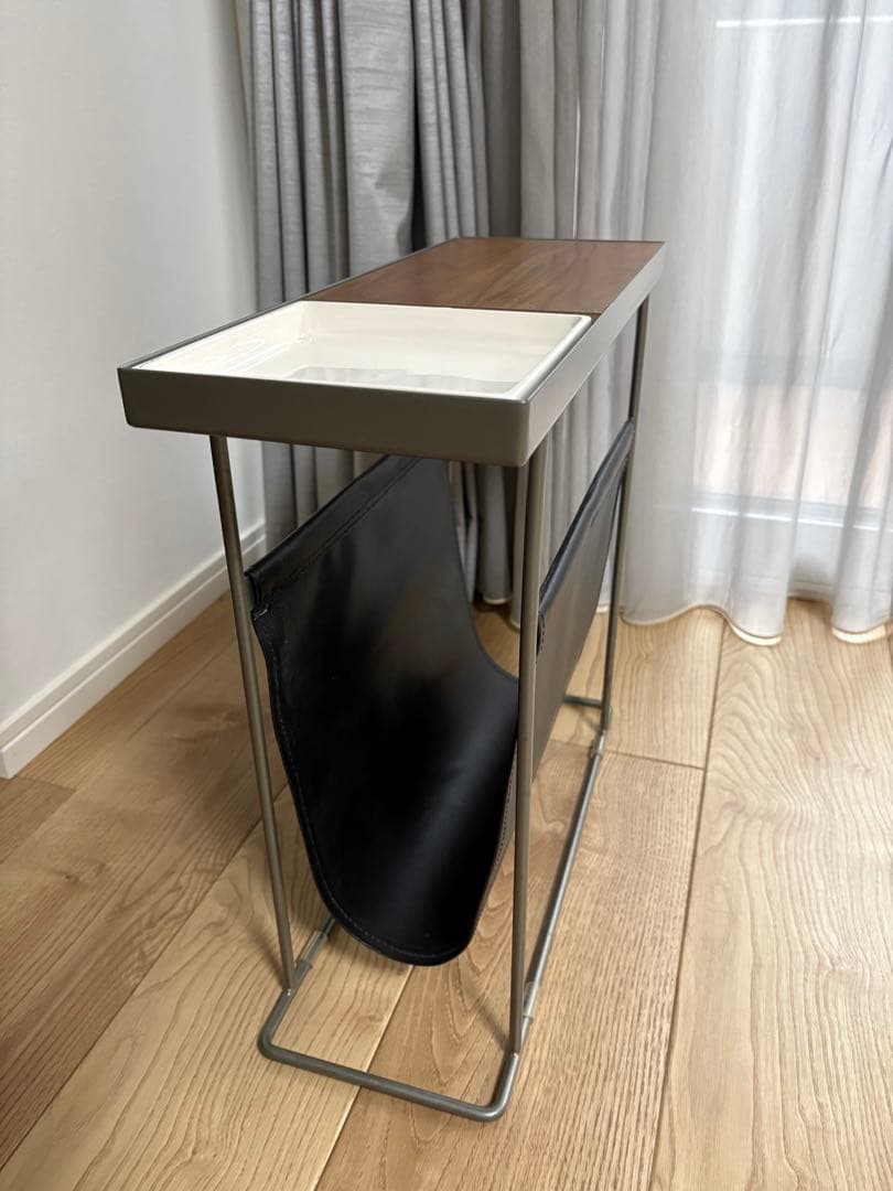 デュエンデ　サイドテーブル