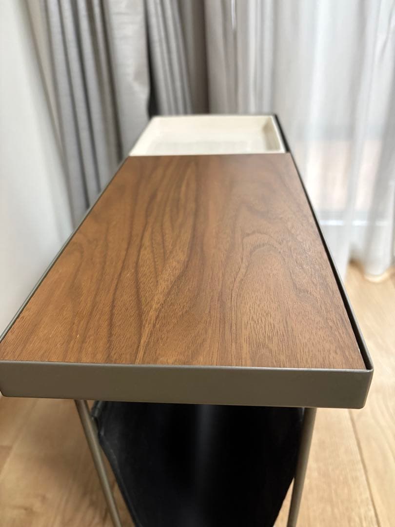 デュエンデ　サイドテーブル