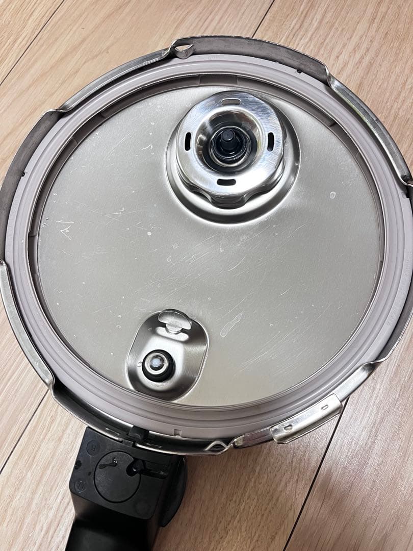 匿名発送　フィスラー コンフォート 圧力鍋 2.5L