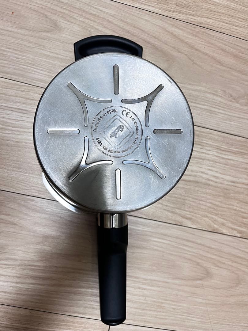 匿名発送　フィスラー コンフォート 圧力鍋 2.5L