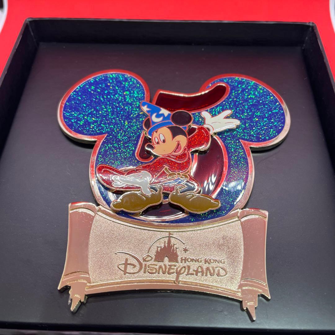 激レア【香港ディズニー】5周年 ビッグ ピンバッジ 【ピン