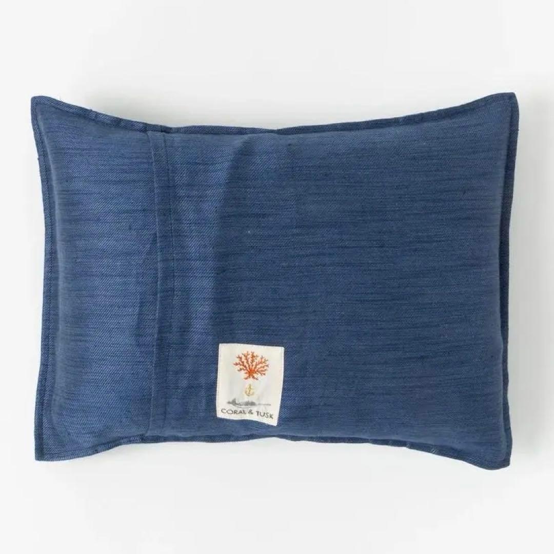 Coral & Tusk クッションカバー くじら Whale Applique