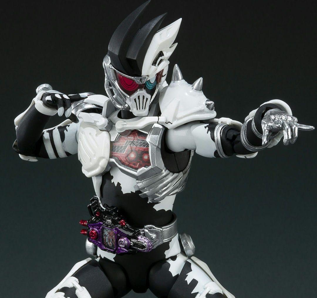 良品 SH フィギュアーツ】希少レア 仮面ライダーゲンム ゾンビゲーマー