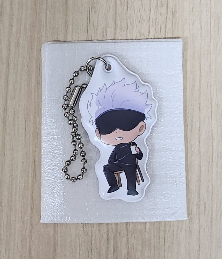 【呪術廻戦】フィギア、ステッカー、クルトガ、キーホルダー、クロス&カード&ケース