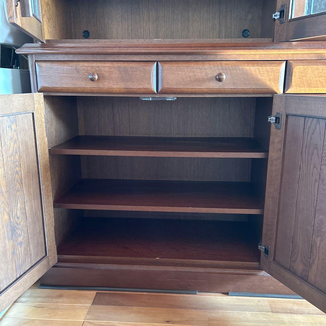 送料込　IDC大塚家具 起立木工社製 3面ステンドグラス オーク材 食器棚