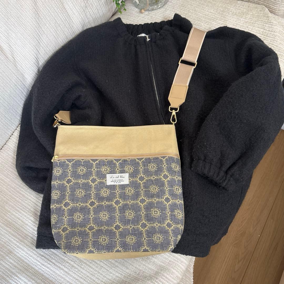 ミナペルホネン　Anemone と８号帆布 ショルダーバック　ハンドメイド