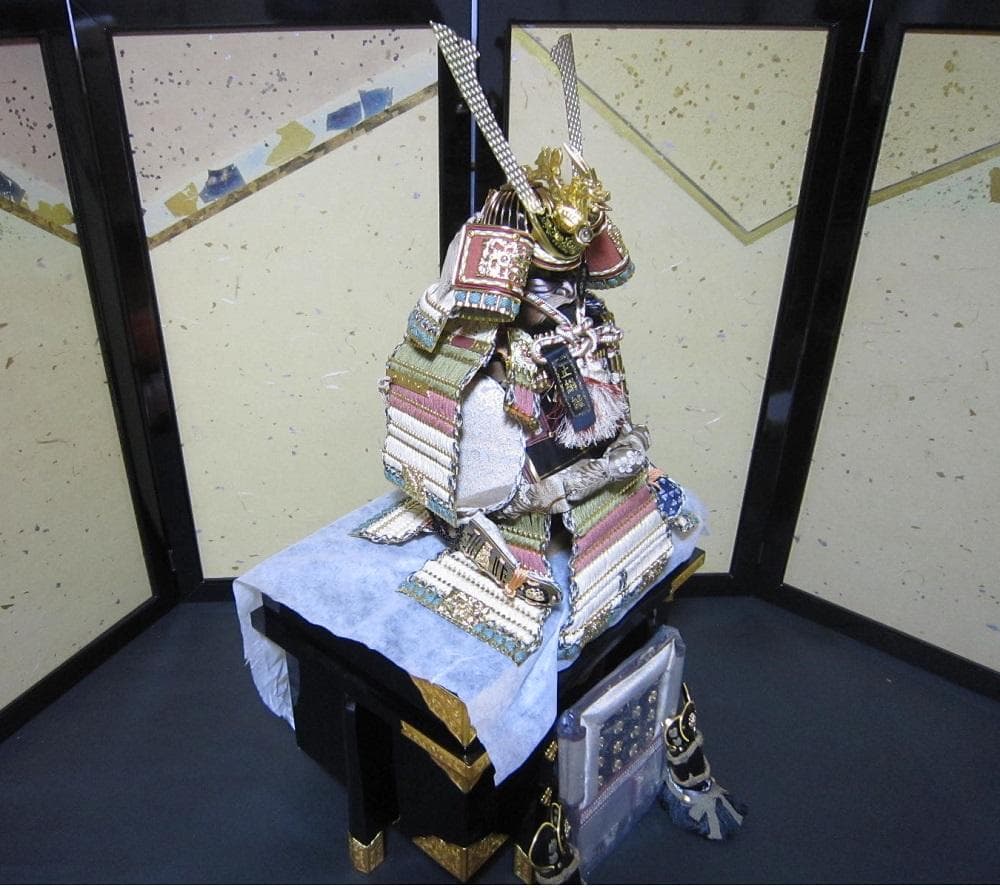 ５月人形 10号 鎧飾り（甲冑） じゅらく 正絹縅　〖仰秀作〗