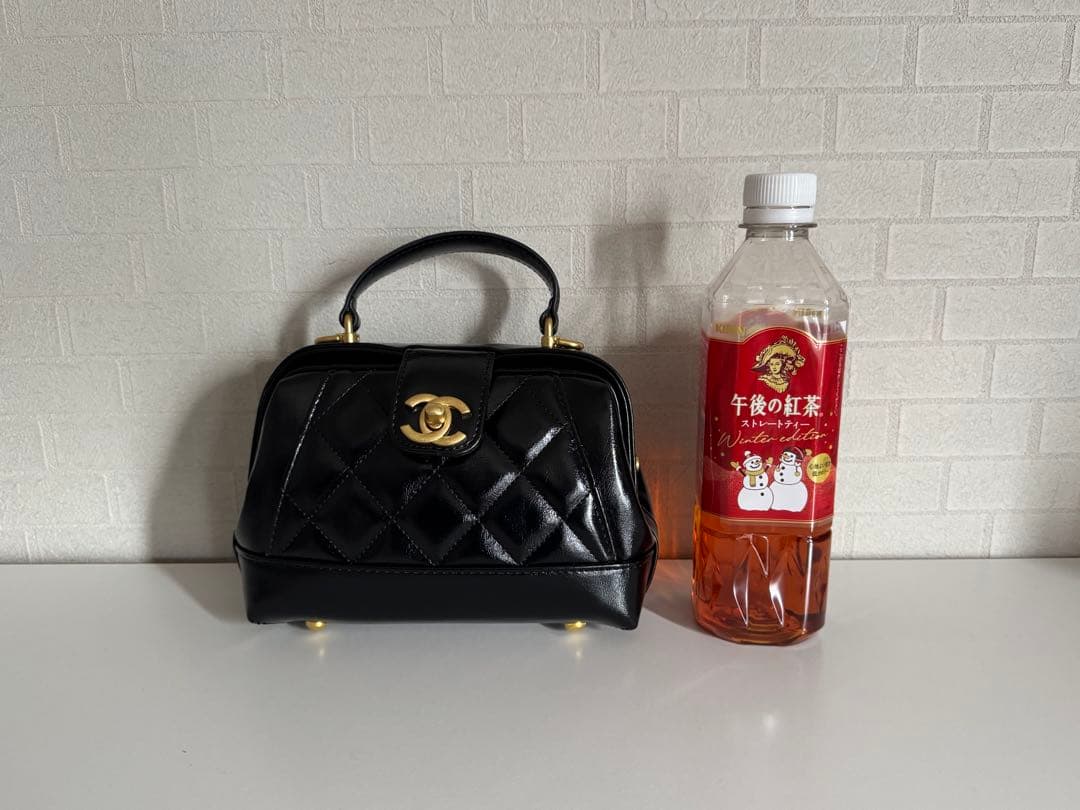 VIP限定 ノベルティ がま口ボストン型 ショルダーバッグ CHANEL