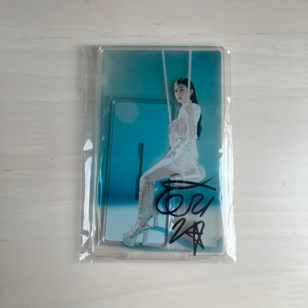 redvelvet アイリン bloom サイン入り アクリルスタンド