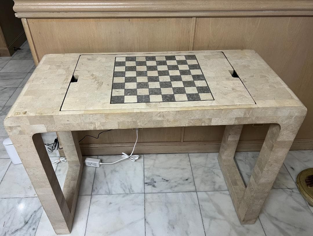 【引き取り限定】大理石チェステーブル