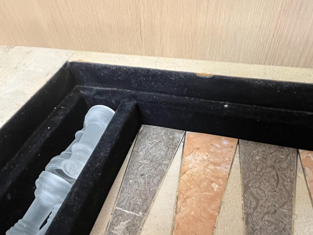 【引き取り限定】大理石チェステーブル