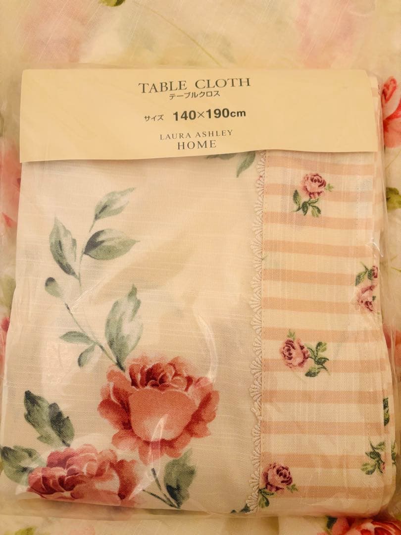 LAURA ASHLEY  テーブルクロス 140×190cm