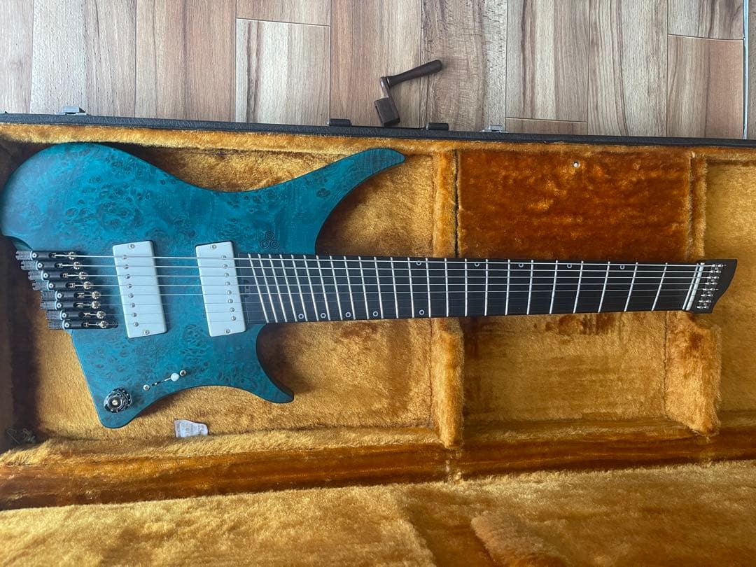 goc ヘッドレス8弦ギター