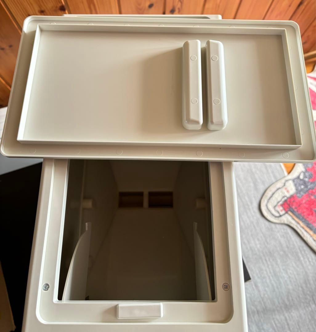 ライザー　米びつ