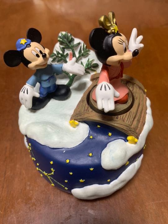 Disney / 12カ月のオルゴールオブジェ