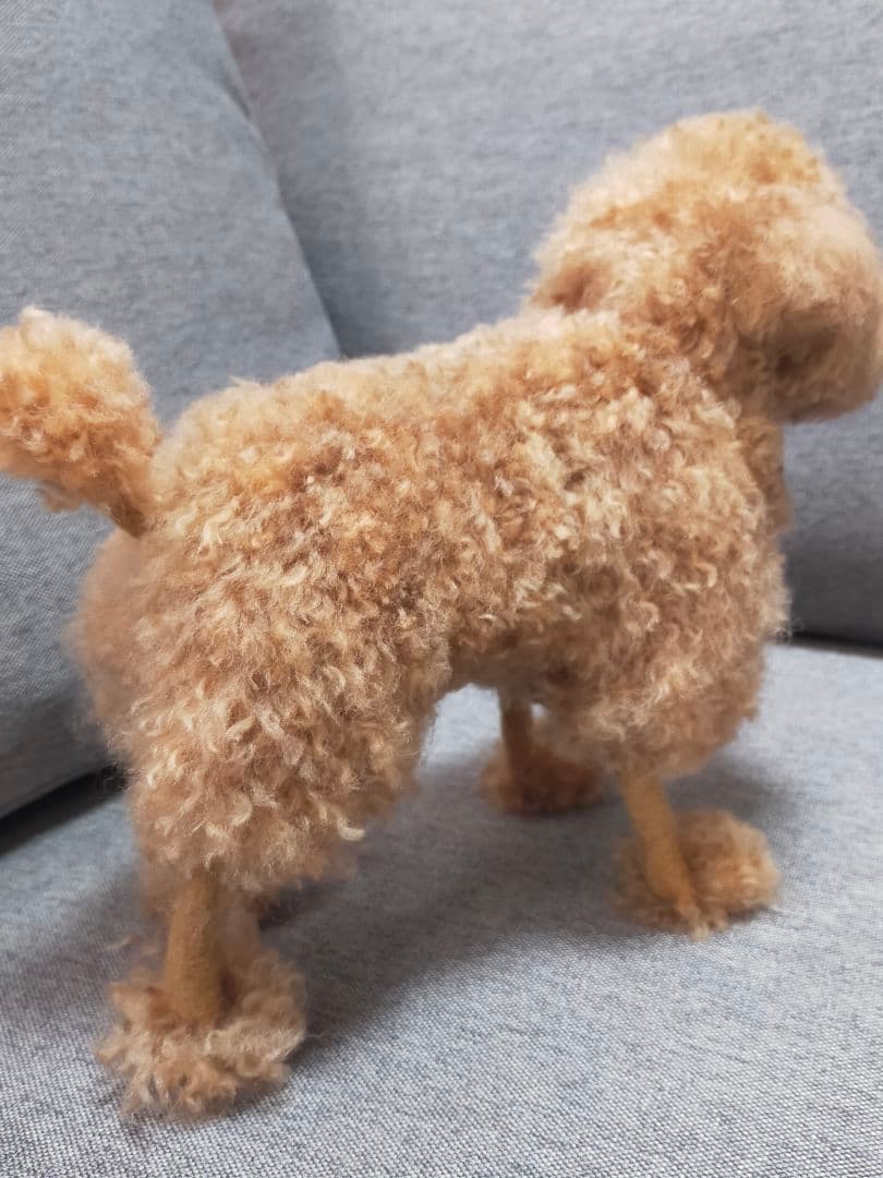 送料込み。お値下げ。トイプードルレッドちゃん。羊カット♡立ちポーズ