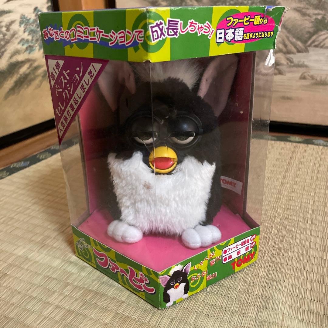 初代 ファービー 日本語版 白黒 箱入り - メルカリ