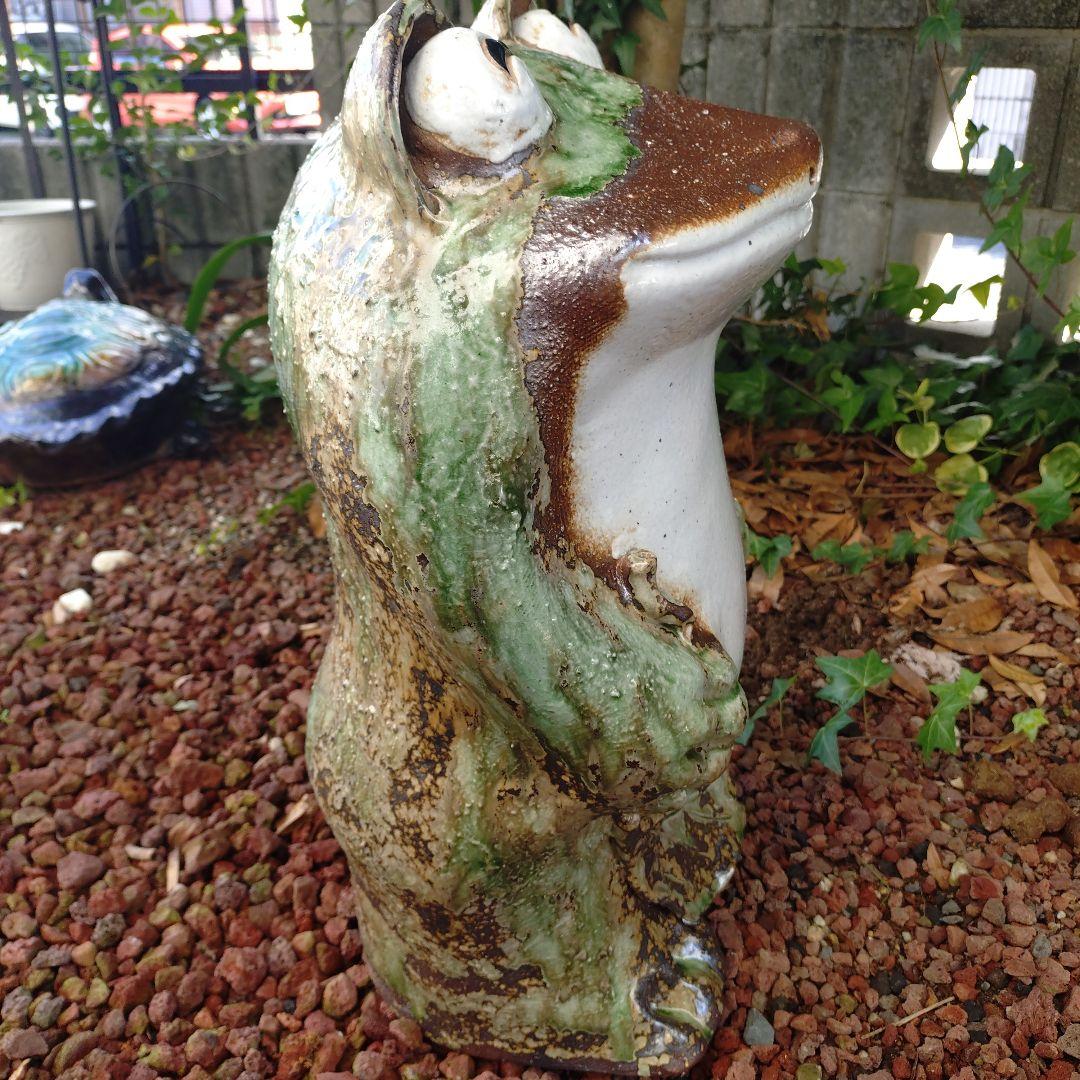 信楽焼　手作り出目笑い立ち蛙　(特大) 　蛙　カエル　かえる