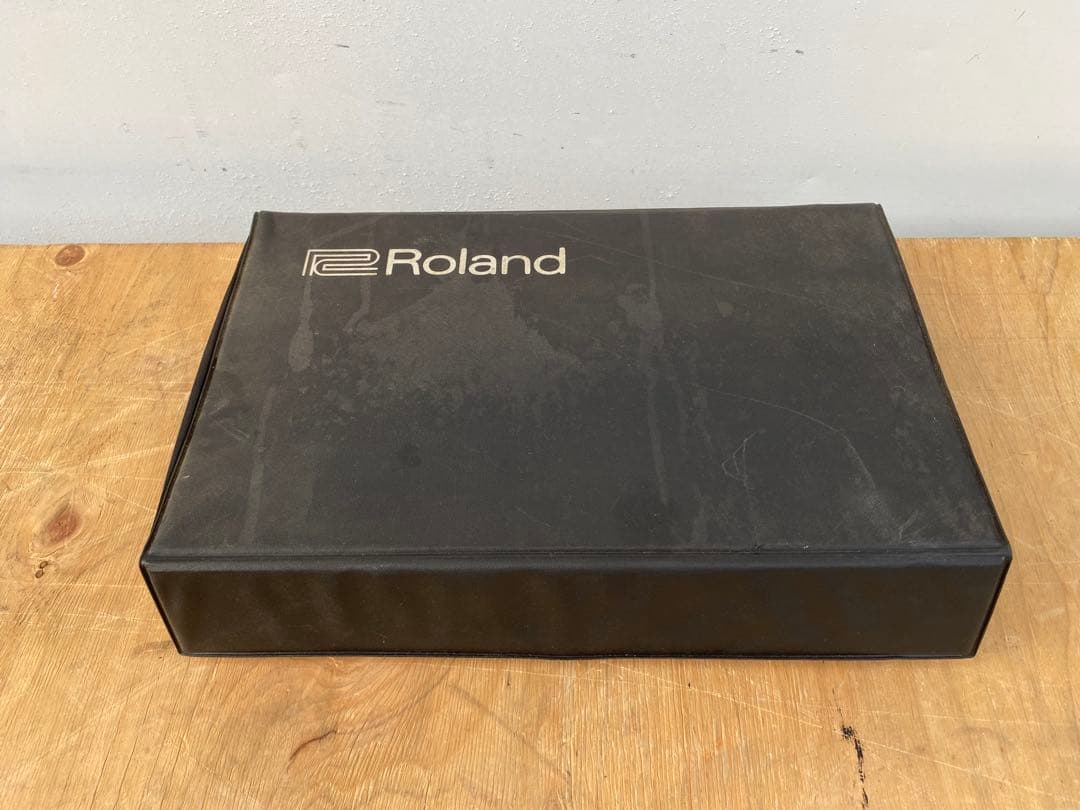 roland pg200 synthesizer ビンテージ　専用ケース付き