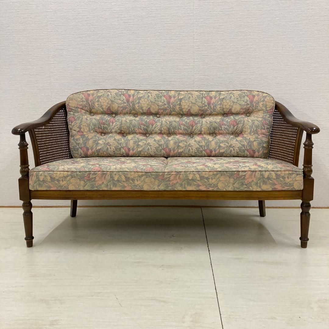 【カリモク】コロニアル　２人掛けソファ　ラブソファ