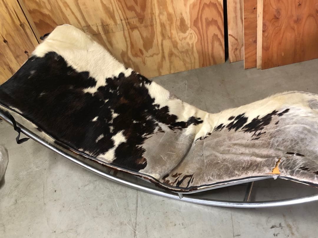 ル・コルビジェ LC4 カウスキン ソファ リプロダクト 現状販売