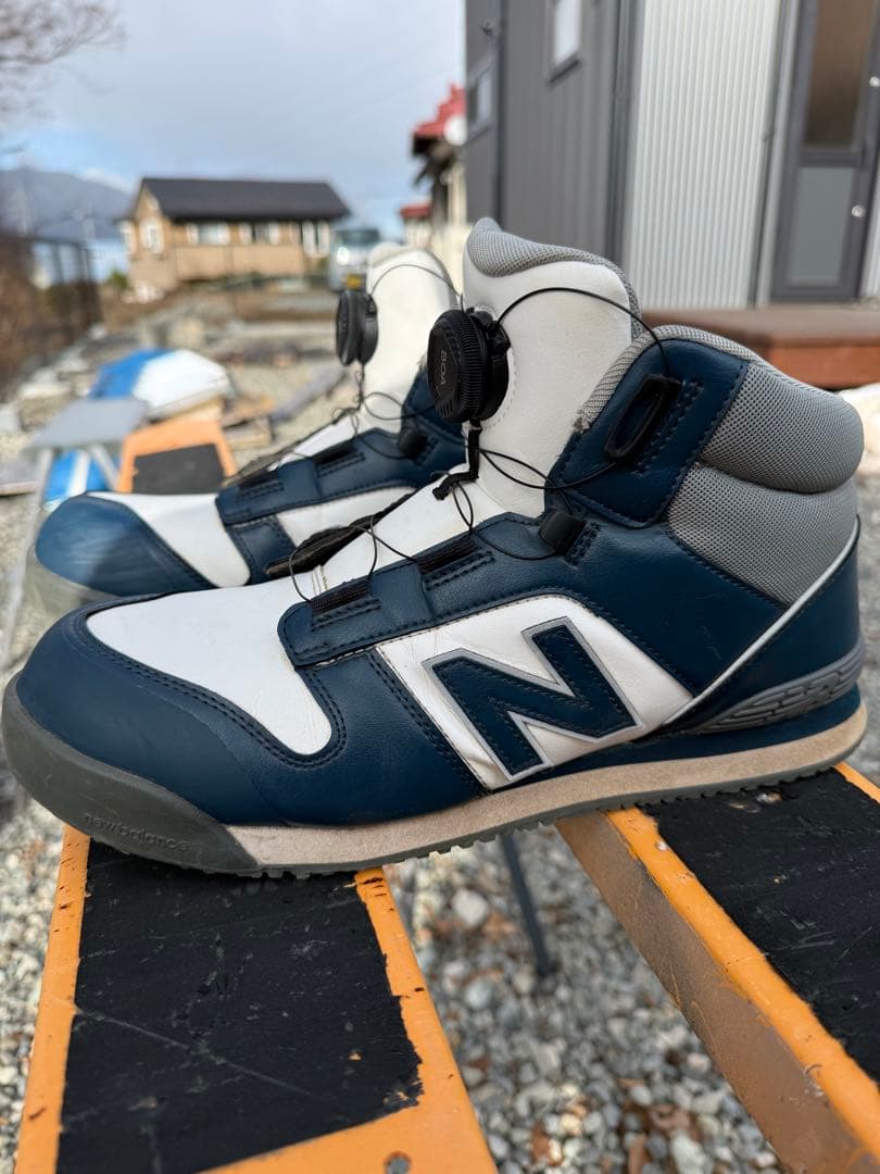 お*ん様 New Balance BOA安全靴 ネイビー/ホワイト ハリスバーグ