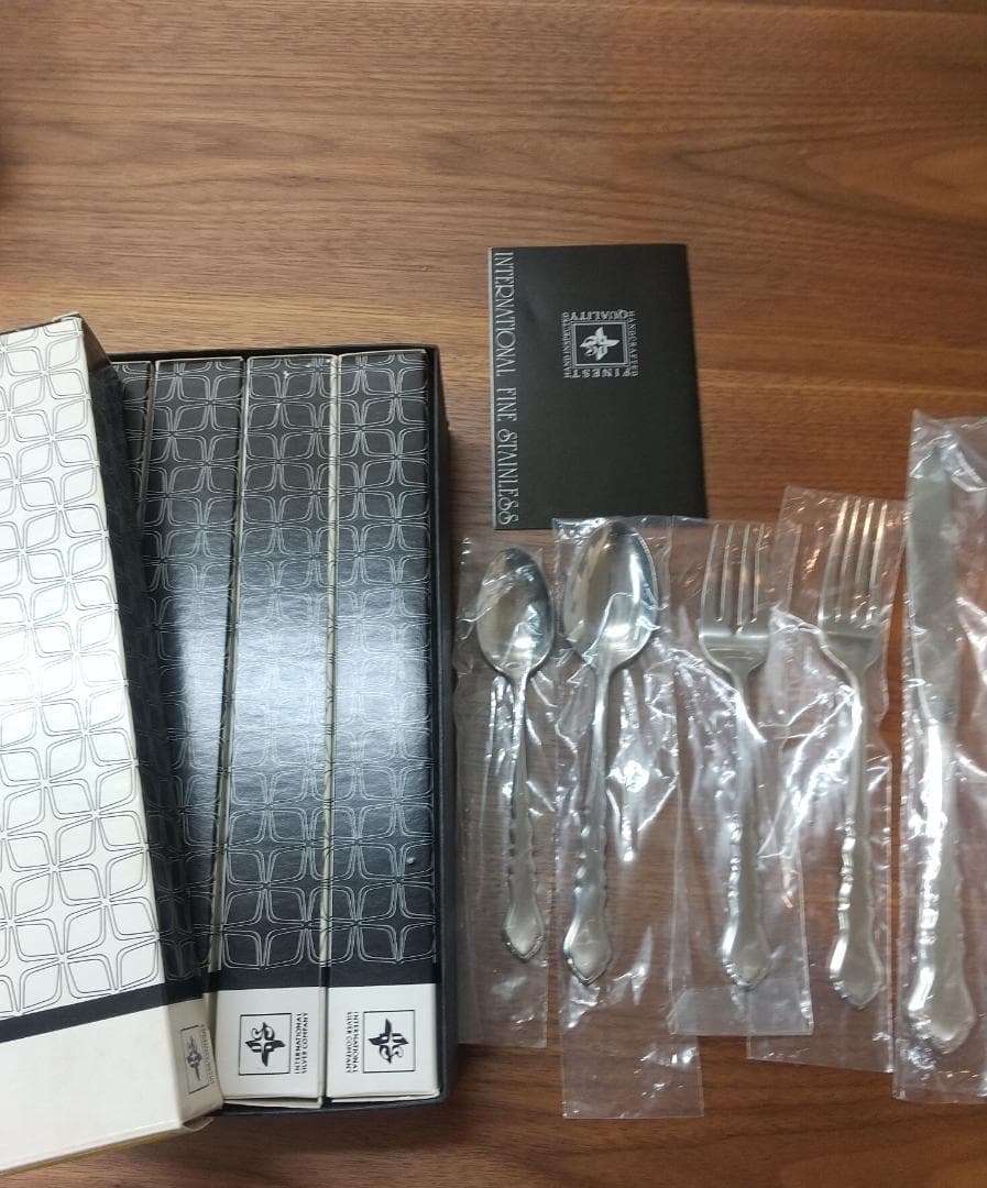 ■美品ステンレス製25点 カトラリーセットB (5点×5人分)