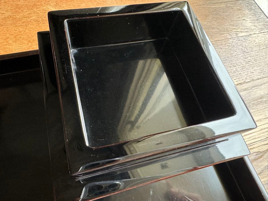 輪島塗（重要無形文化財）高級宝箱　　　　　　前志芸男　作品