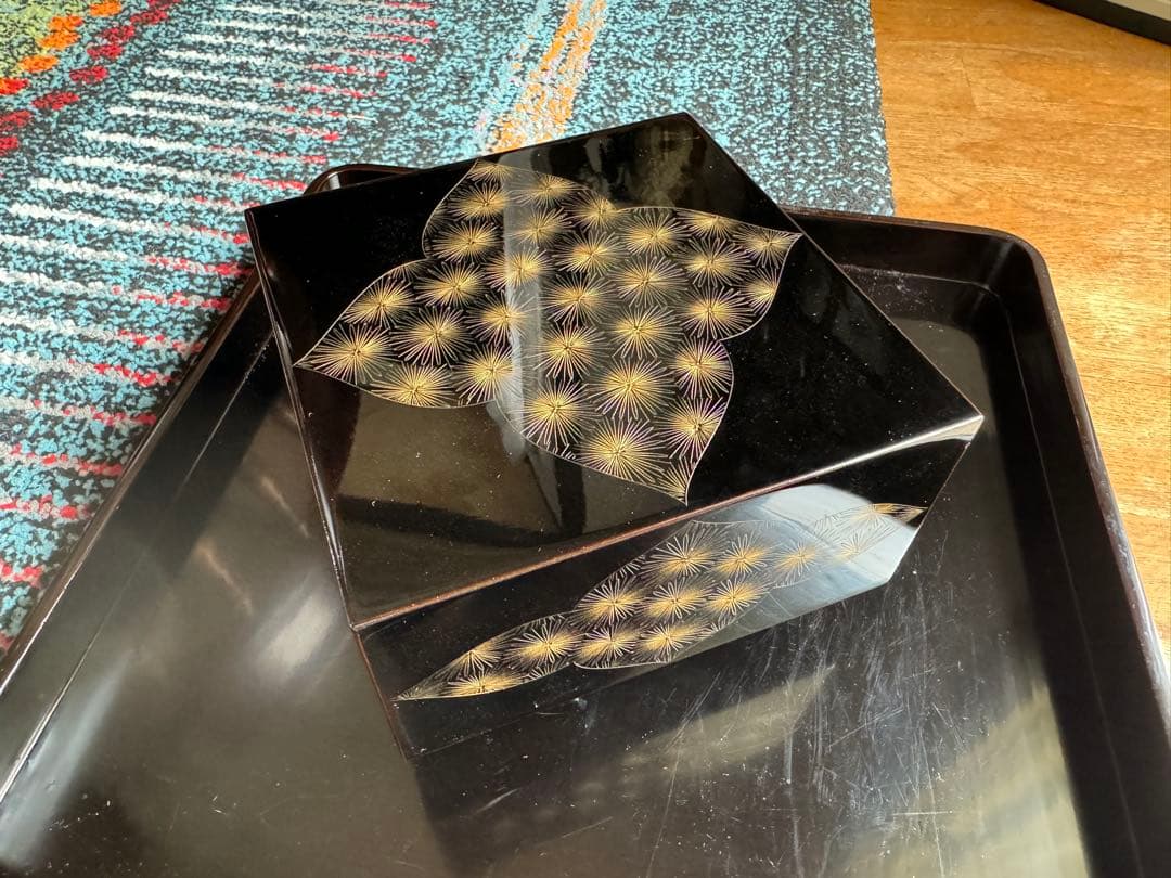 輪島塗（重要無形文化財）高級宝箱　　　　　　前志芸男　作品