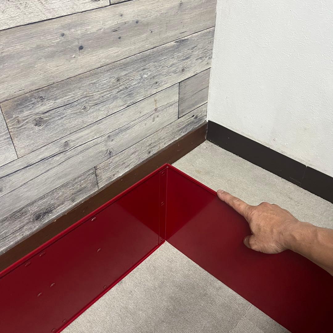 USM Haller ハラ－ D500 メタルボックス 色：ルビーレッド（２）