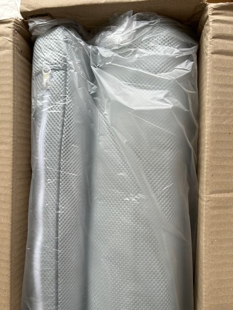 【未使用品】ブレスエアー(3次元スプリング構造体)シングル グレー