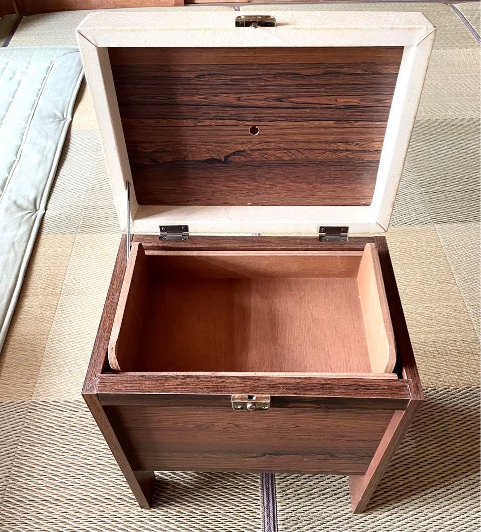 ◆昭和レトロ 収納付きスツール 小型椅子 木材 革張り ペイズリー柄 ゴールド④